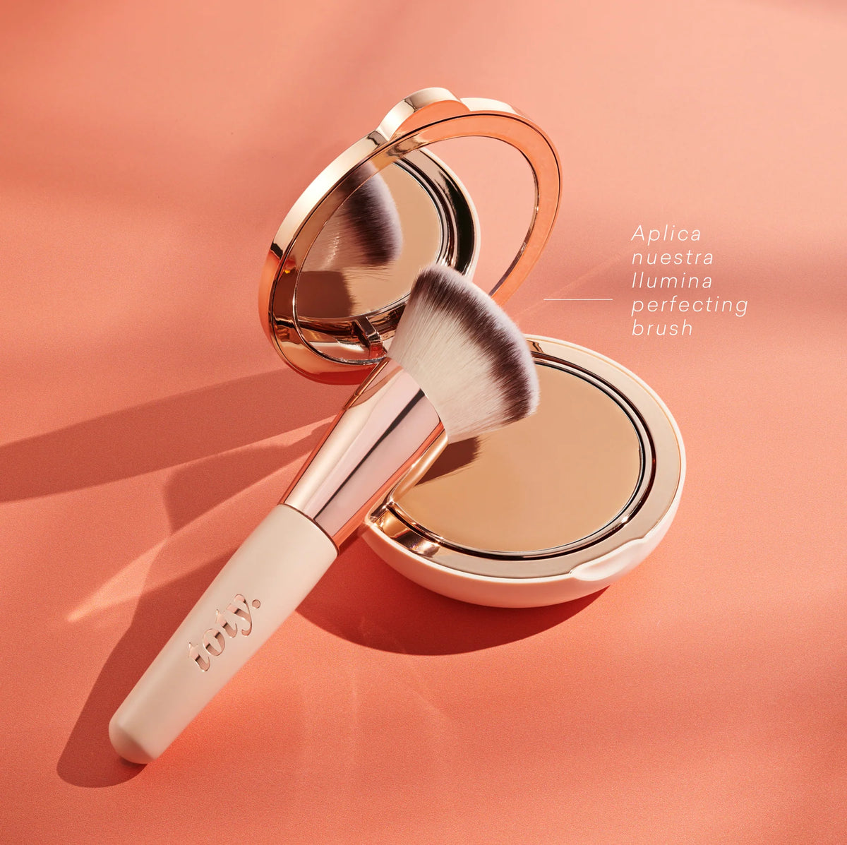 ILUMINA CC CREAMY COMPACT SPF 50